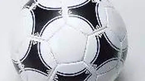 《莱万特换帅能否重振雄风？挑战西甲新锐劲旅，他们能否逆流而上？》